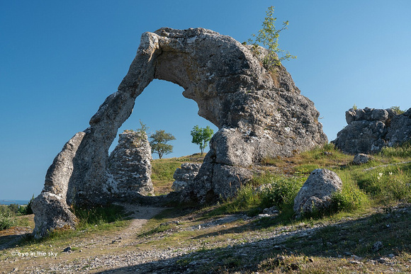 Gotland, Rauken (Kalksteinformationen) in Lergrav