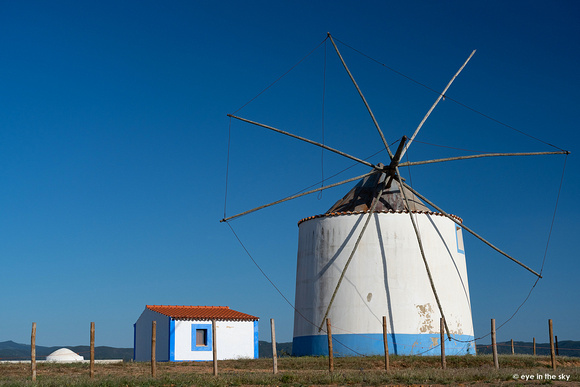Aljezur - Windmühle "Moinho do Rogil"