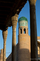 Chiva, Alla Kuli-Khan Medrese und Säulen der Ak-Moschee
