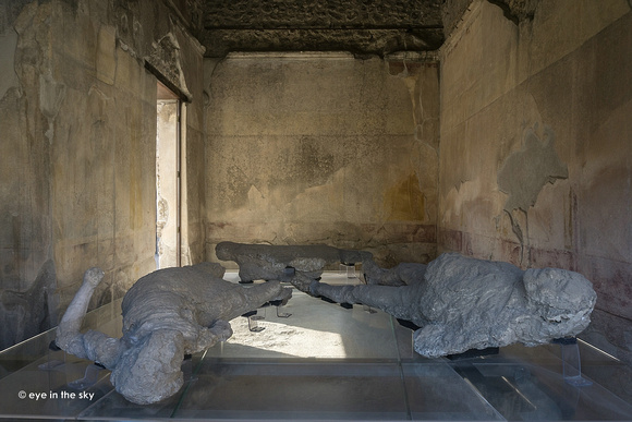Pompeji - Gipsabdrücke von Opfern des Vesuv- -Ausbruchs 79 n Chr,